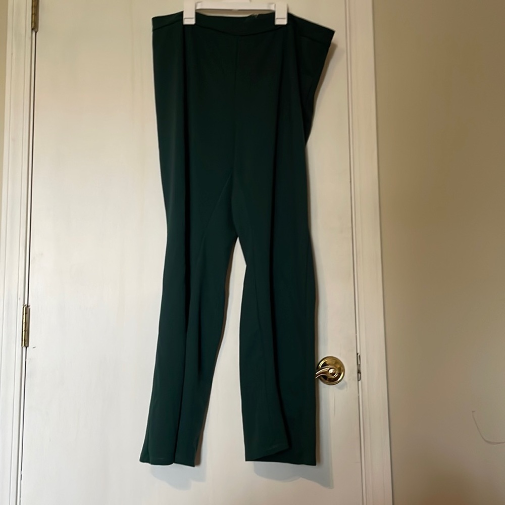 Wide leg dress pants extremely comfortable. Size 2x Shein Curve.